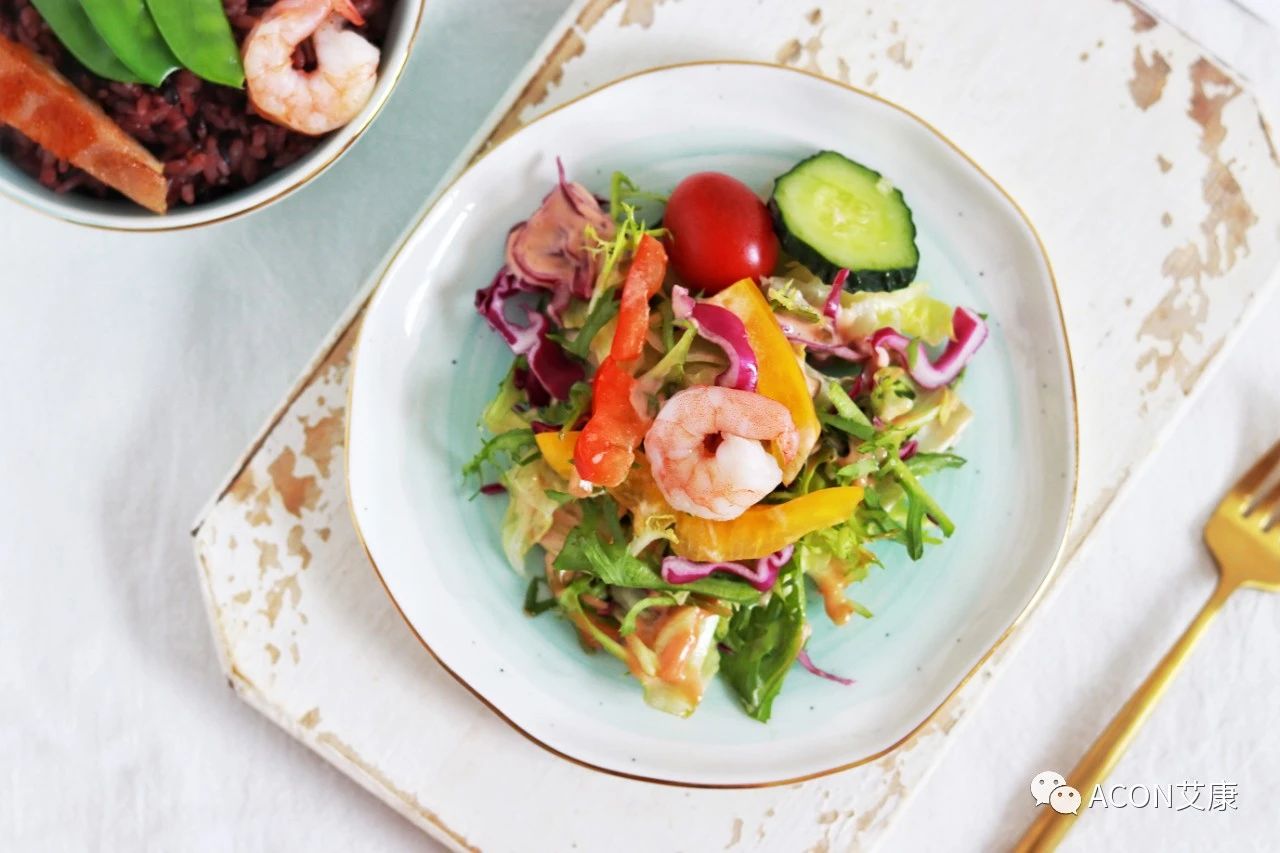 医生总结了3位年轻胃癌患者的病例：30岁不到的他们到底干啥了？